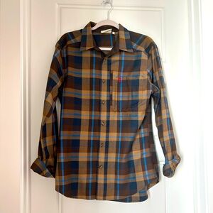 Men’s fjallraven button down, sz M
